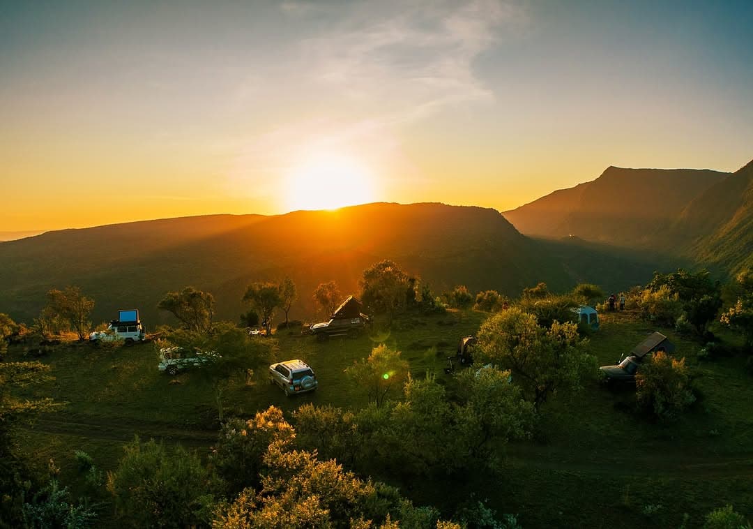 MOUNT SUSWA HIKING AND CAMPING